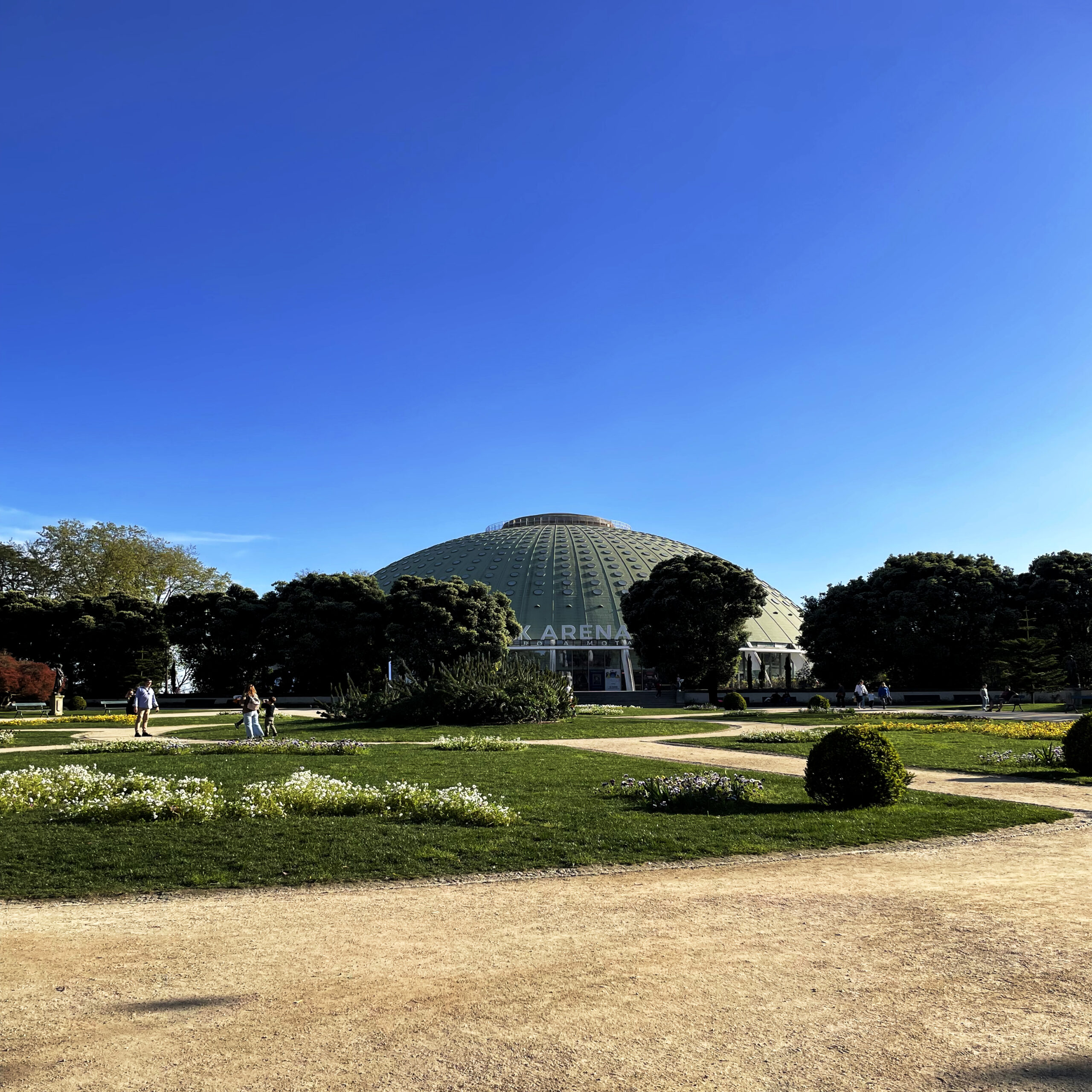 Idyllic Gardens in Porto – Crystal Palace Gardens